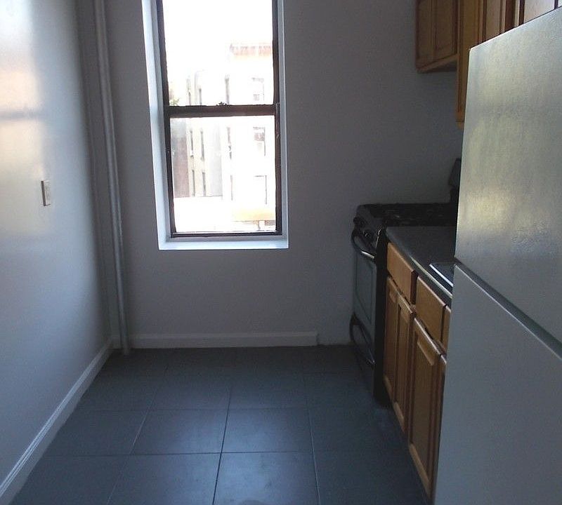 1st image of 446 Saint Johns Pl APT 2C
