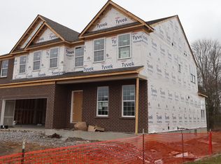 5981 Hawks Ln, Milford, OH 45150