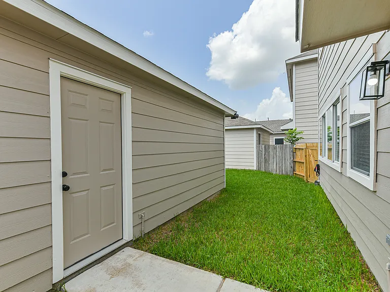 21771 Mossy Field Ln — Photo 29