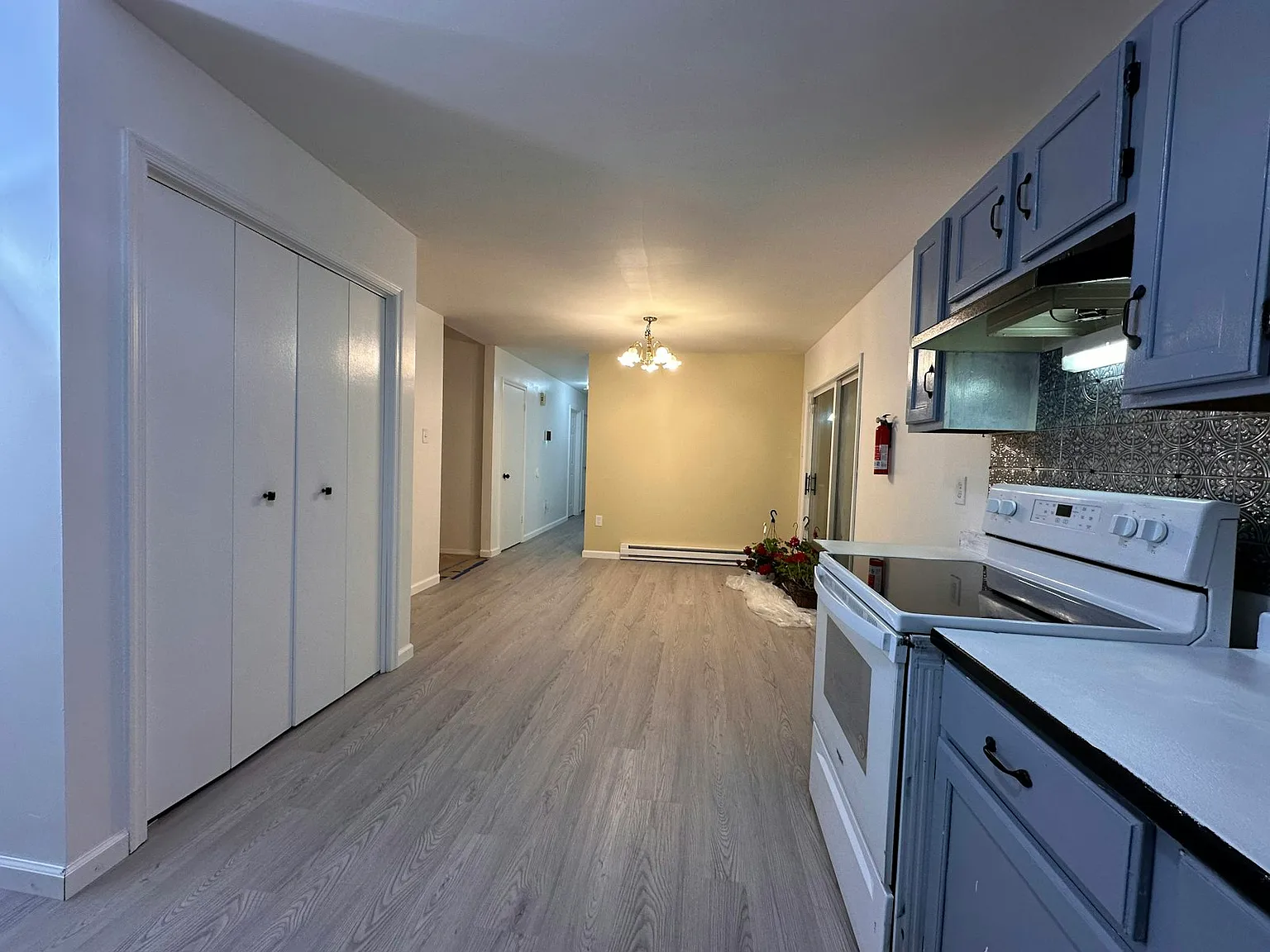 2412 Winding Way — Photo 3