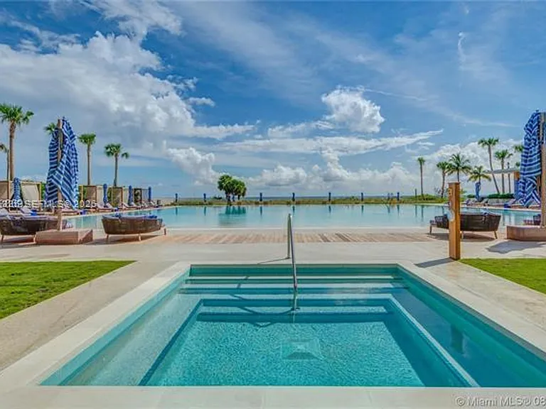 350 Ocean Dr #304N — Photo 60