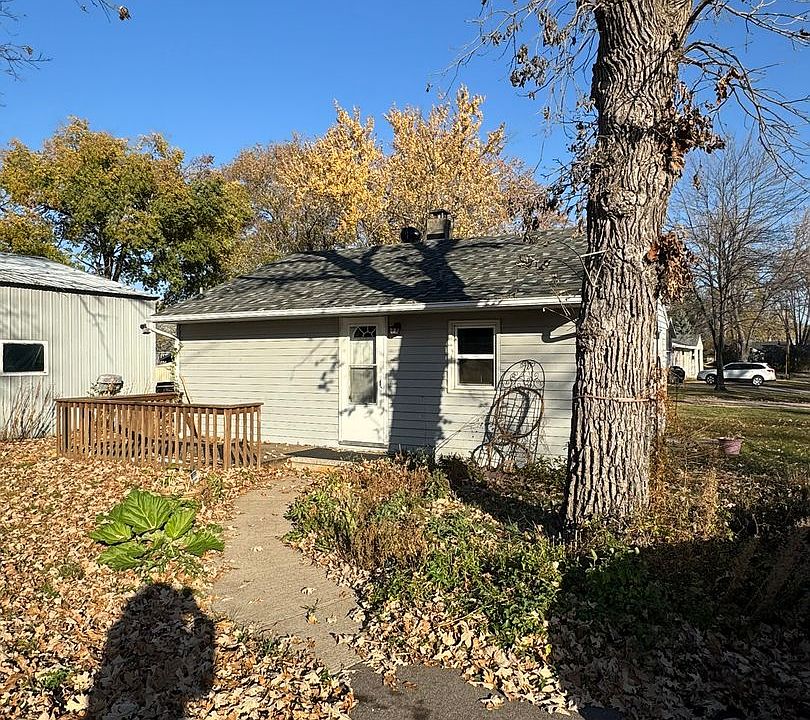 1st image of 137 2nd St N #211