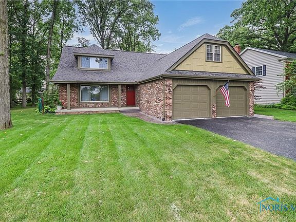 2nd image of 922 Bexley Dr