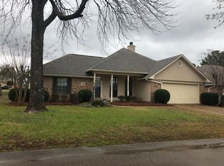 135 Villa Way, Clinton, MS 39056