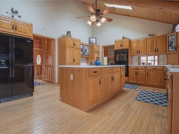 5th image of 304 Churchill Dr
