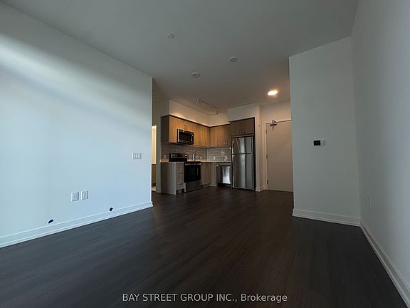 4th image of 4010 Eglinton Ave W #1822