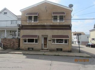 242 W Green St, Hazleton, PA 18202
