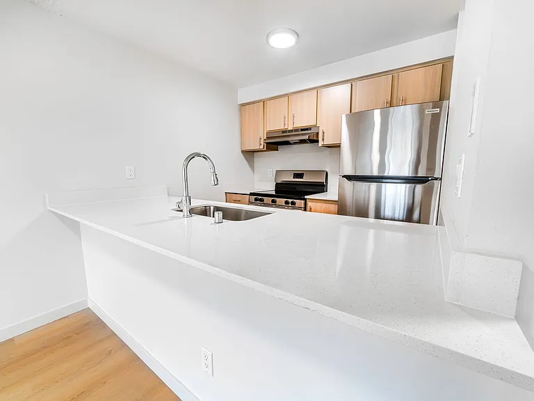 Greenlake Terrace Apartments — Photo 39
