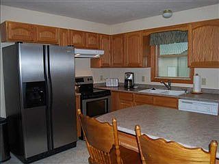 3rd image of 13123 Laurel Hill Rd