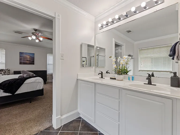 14807 Fairway Square Dr — Photo 25