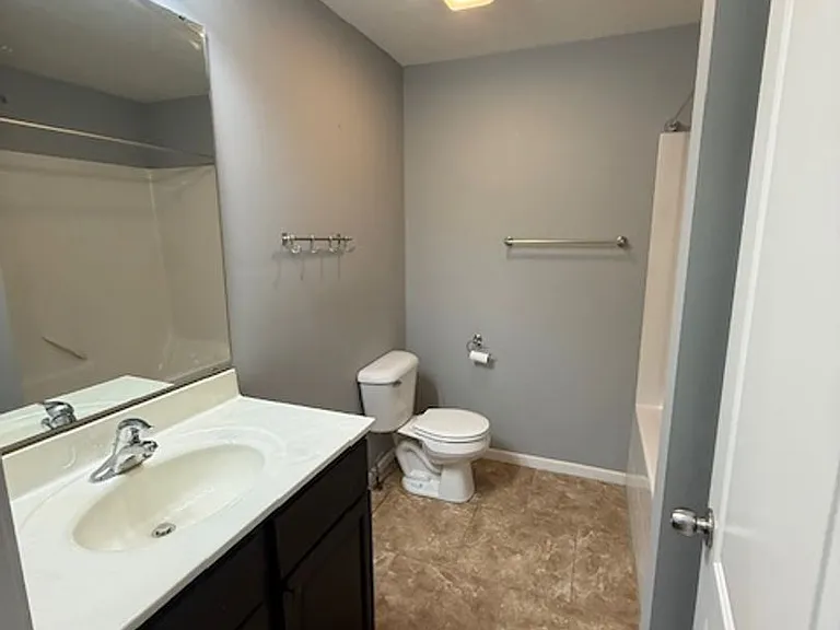 404 Dalhlia Dr — Photo 11