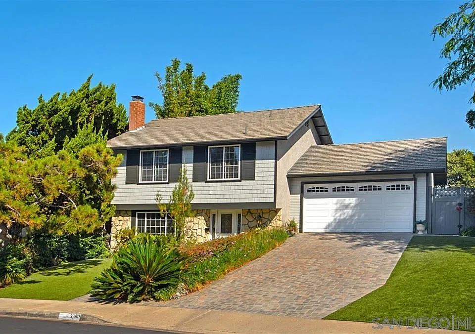 2nd image of 3280 Welmer Pl