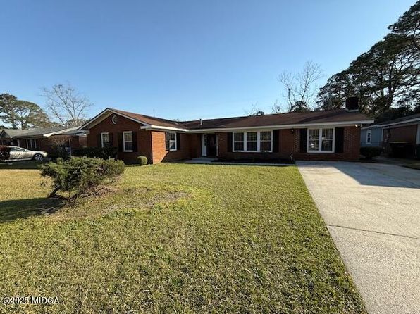 1437 Claremont Cir, Savannah, GA 31415