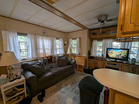 5th image of 561 Corson Tavern Rd #R13