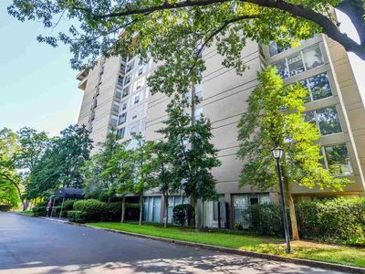 232 S Highland St APT 403, Memphis, TN, 38111