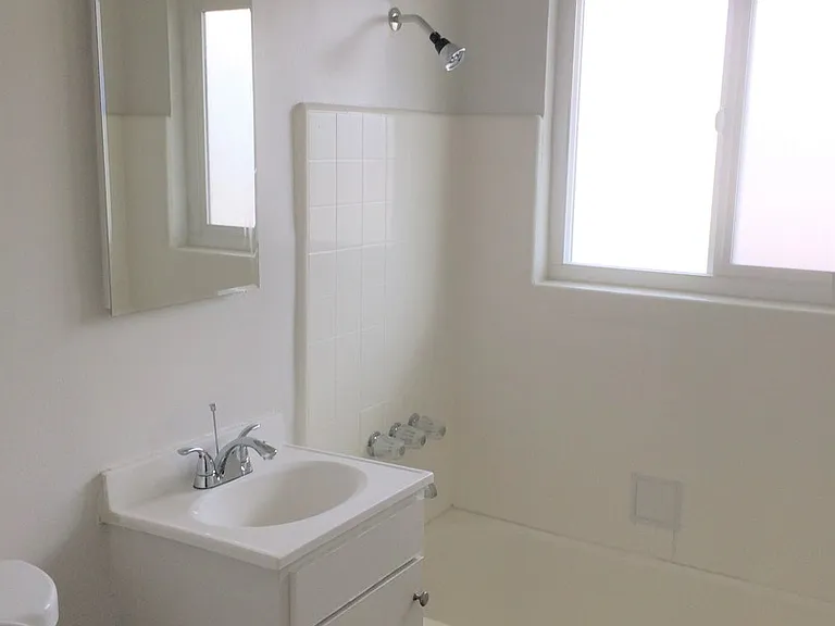 1465 Grand Ave — Photo 55