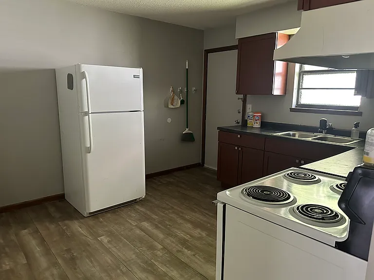 433 Missouri St — Photo 5
