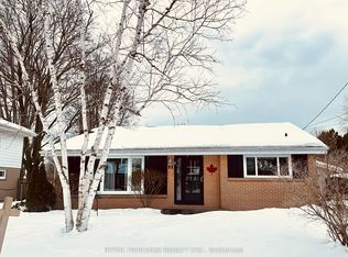 32 Glen Rd, Belleville, ON K8P 4G1