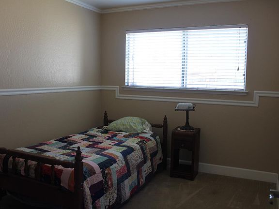 3rd image of 420 Kehoe Ave