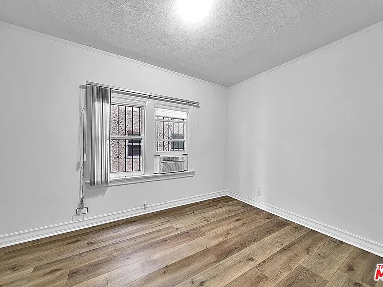 154 N Edgemont St #3 — Photo 6