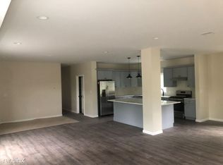 118 Plains Rd, Walden, NY 12586