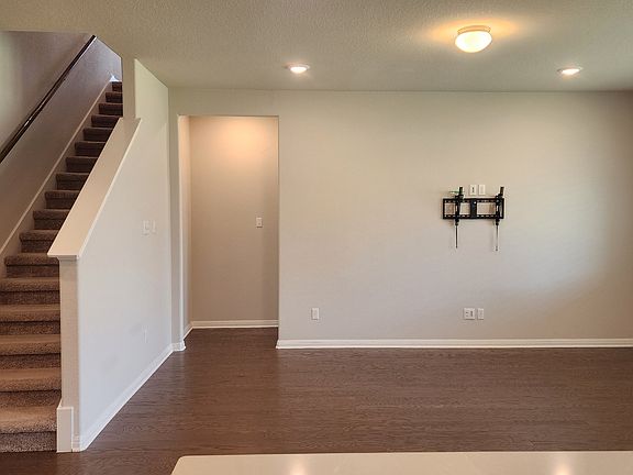 3rd image of 19325 Hartwell Dr