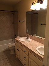 Main Bathroom between 2 bedrooms