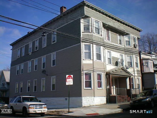 Building Photo - 1145 Ogden Street Ext #3R