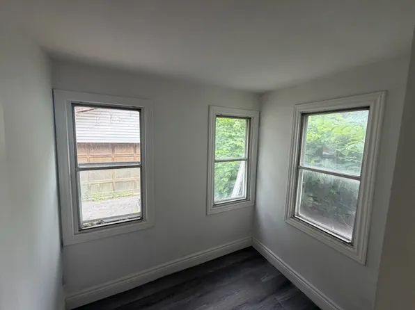 47 Hillary Ave, Toronto, ON M6N 2C1