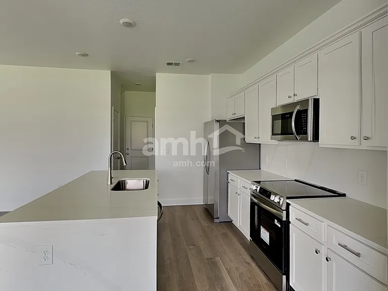 16421 Cheyanne Ct — Photo 3