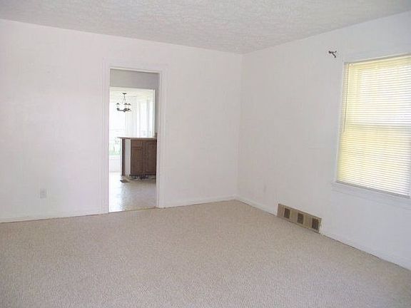 2nd image of 2443 King Ave