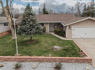 2082 Elmira Dr, Redding, CA 96001