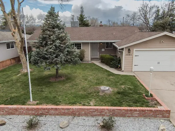 2082 Elmira Dr, Redding, CA 96001