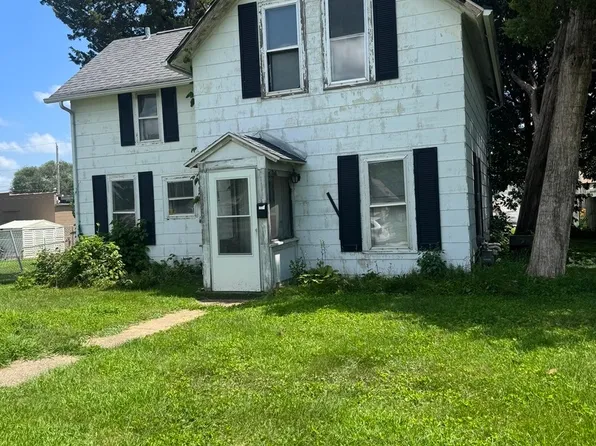 (undisclosed Address), Moline, IL 61265