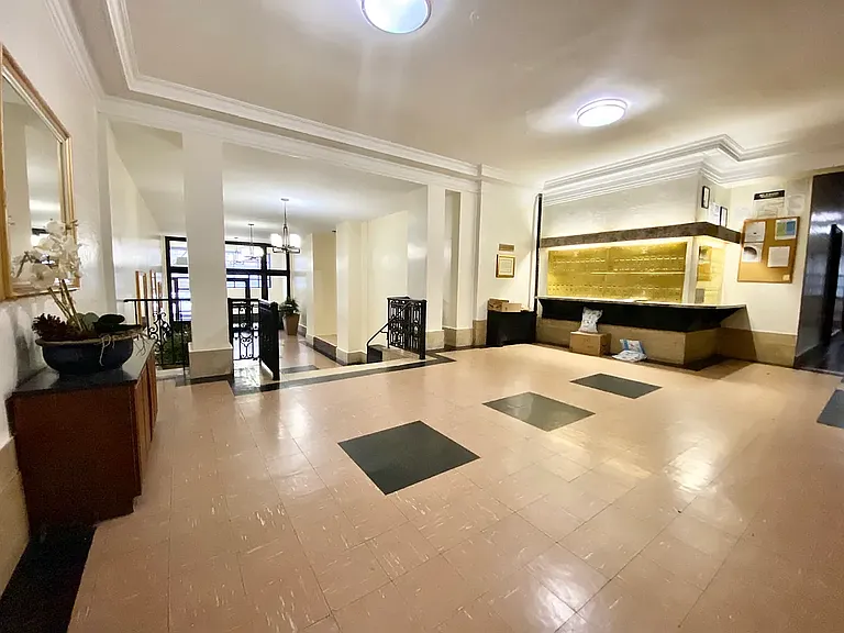 160 Claremont Ave #2D — Photo 12