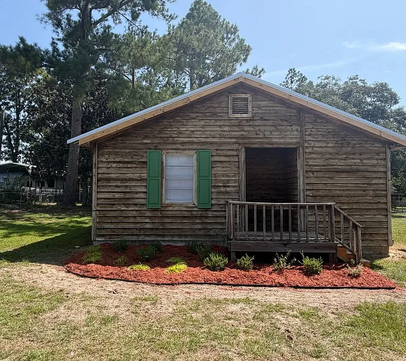 2306 Center Dr