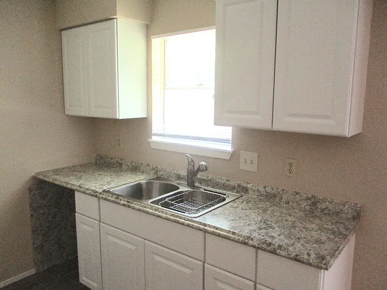 23119 Banquo Dr — Photo 4