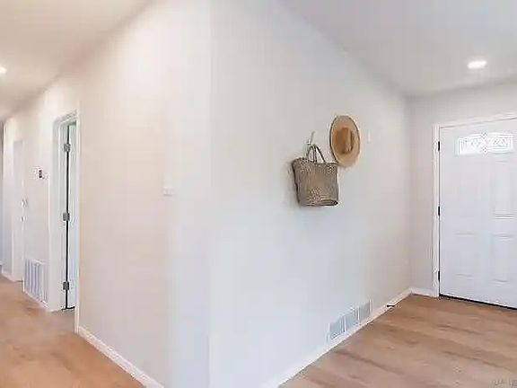 5th image of 7446 San Miguel Ave