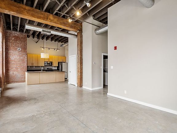 5th image of 614 S 7th St Unit 101