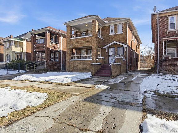 2nd image of 4243 Clements St