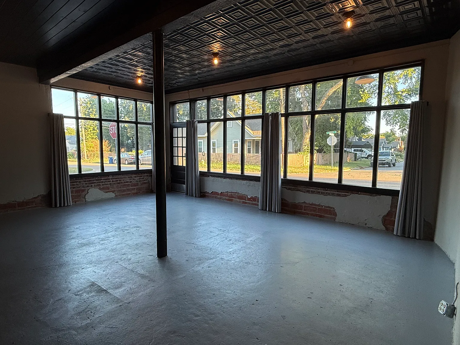 1 bed, 1628 sqft, $1,200 — Photo 2