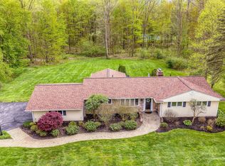 31540 Cedar Rd, Pepper Pike, OH 44124