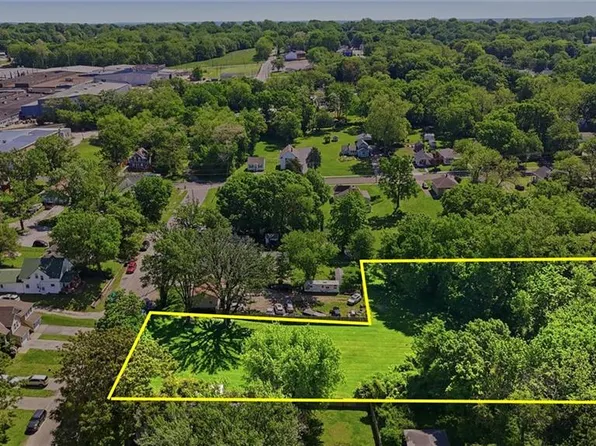 1013 W Linden Ave, Independence, MO 64052