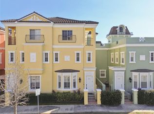 2307 Victoria Gardens Ln, Tampa, FL 33609