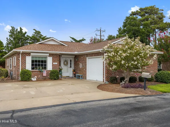 112 Bay Club Circle, Morehead City, NC 28557