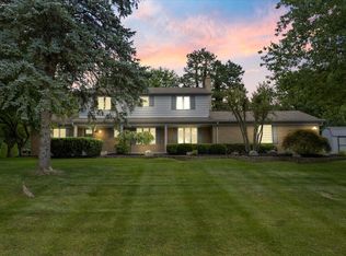 6966 Killarney Dr, Troy, MI 48098