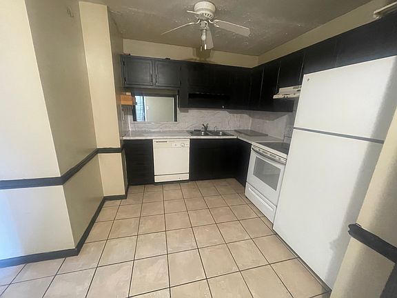 4th image of 852-854 Yorkshire Ln #1