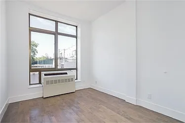 Sold by Avenue Sotheby's International Realty