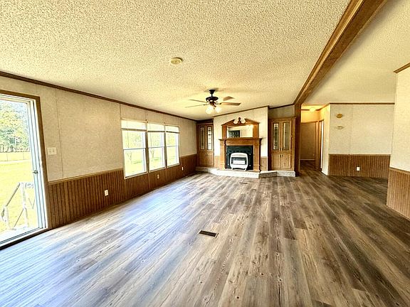 5th image of 2512 Lewis Rd