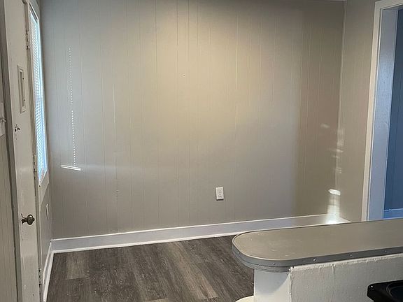 5th image of 440 Lake Hill Dr APT 104